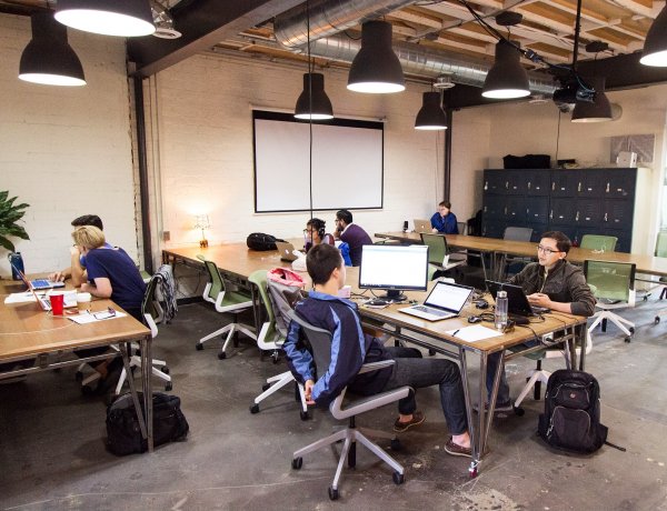How Coworking Spaces Are Changing the Way We Work: A Look at the Rise of Coworking in Pakistan