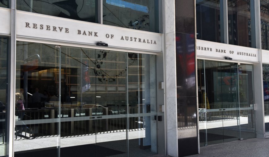 Australia Leaves Interest Rate Unchanged at 12-year High of 4.35%